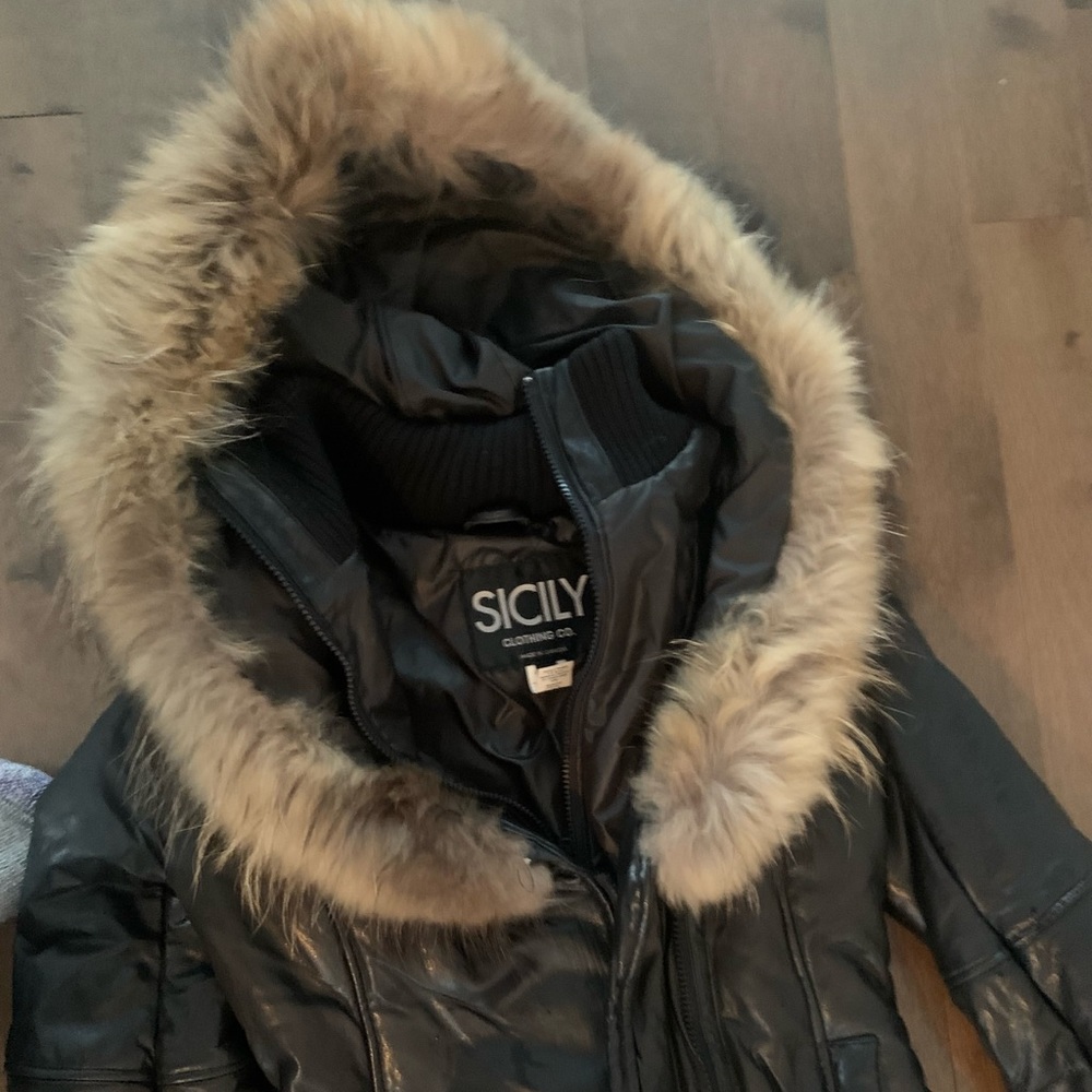 Sicily leather coat with real fur trim/down filled